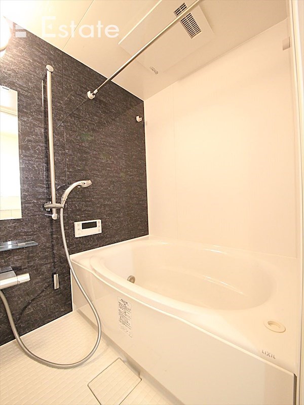 バス・シャワールーム　バスルーム