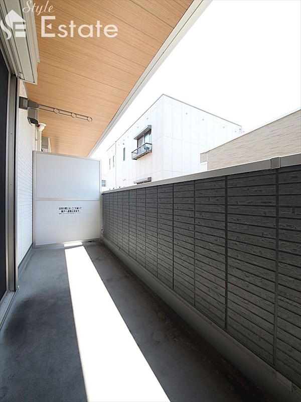 バルコニー　バルコニー