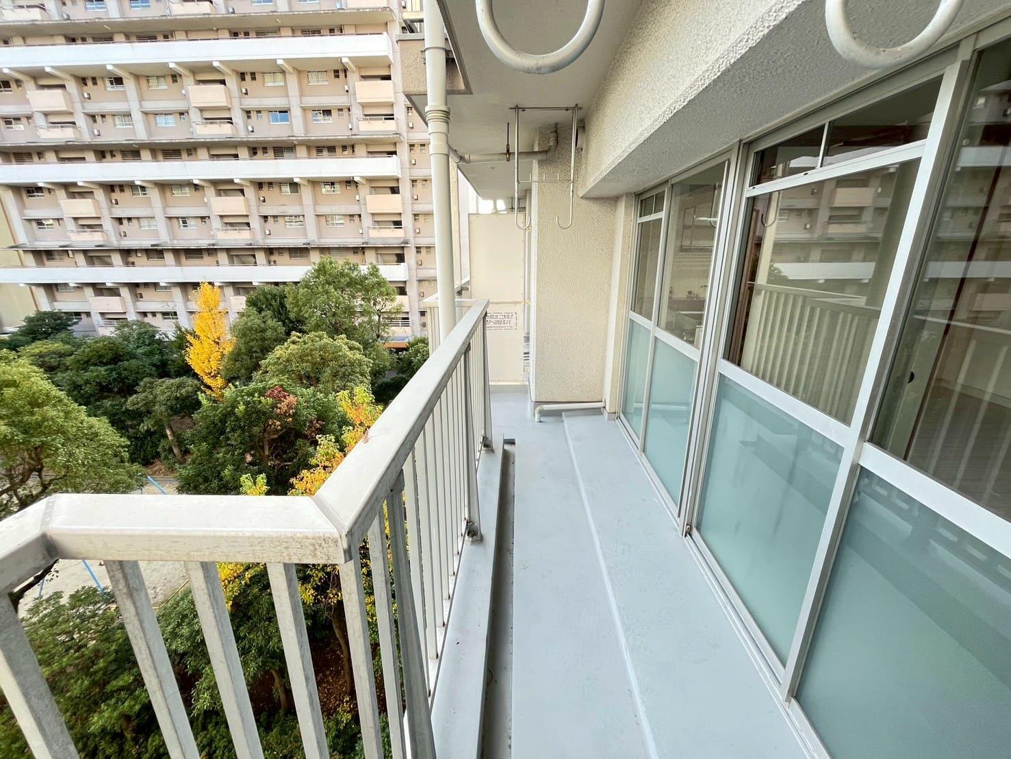 バルコニー　バルコニー