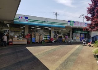 スーパー　よろずや愛甲原店（スーパー）まで760m