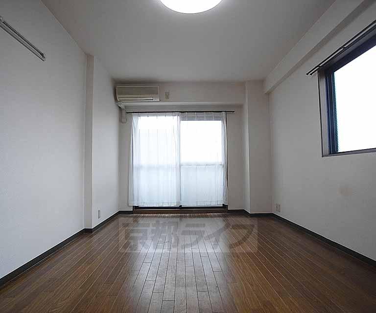 居室・リビング　ゆったり９．５帖です