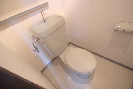 トイレ　別号室の写真