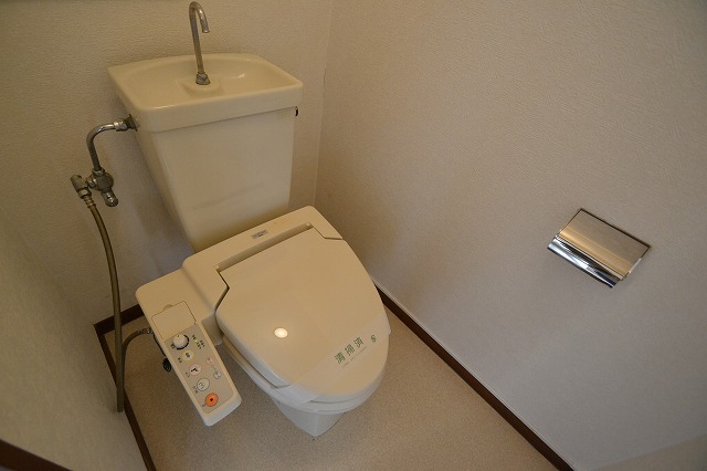 トイレ　清潔感のあるトイレです