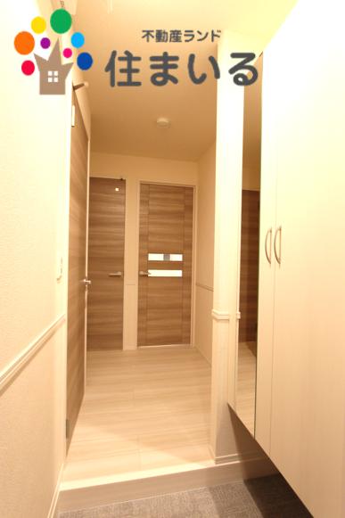 玄関　※写真は同型タイプとなります