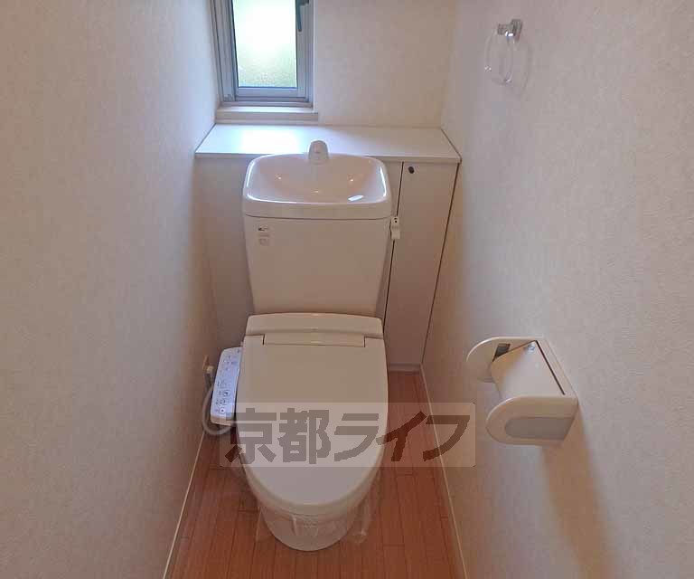 トイレ　洗浄機能付きトイレです。