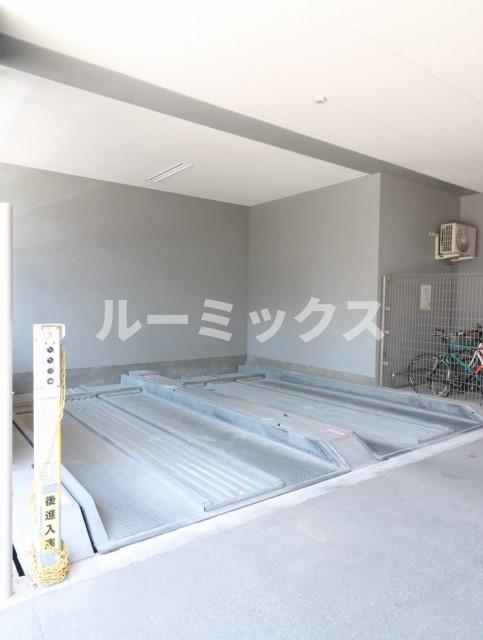 駐車場　現状優先になります