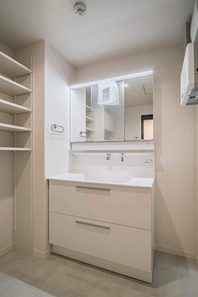 洗面設備　洗面化粧台