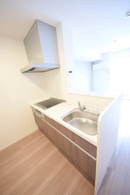 キッチン　～今日のご飯はハンバーグっ～