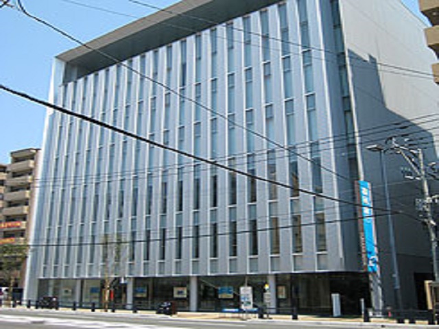 銀行　福岡銀行箱崎支店（銀行）まで495m