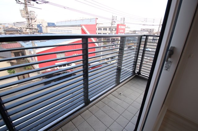バルコニー　バルコニー