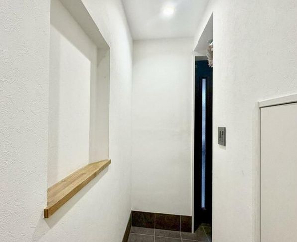 板橋区小茂根4丁目戸建の玄関写真