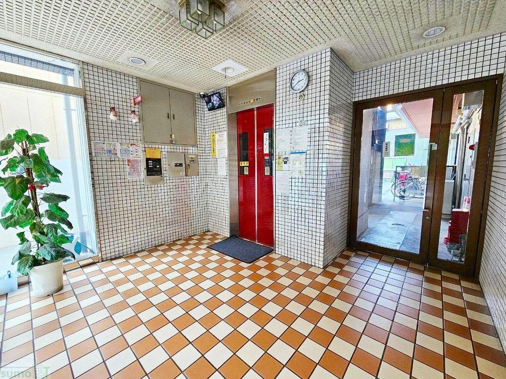 ロビー　エントランス