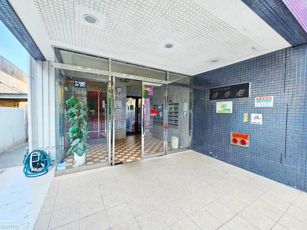 エントランス　エントランス