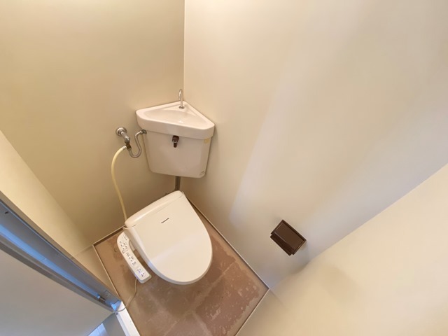 トイレ　別号室の写真です