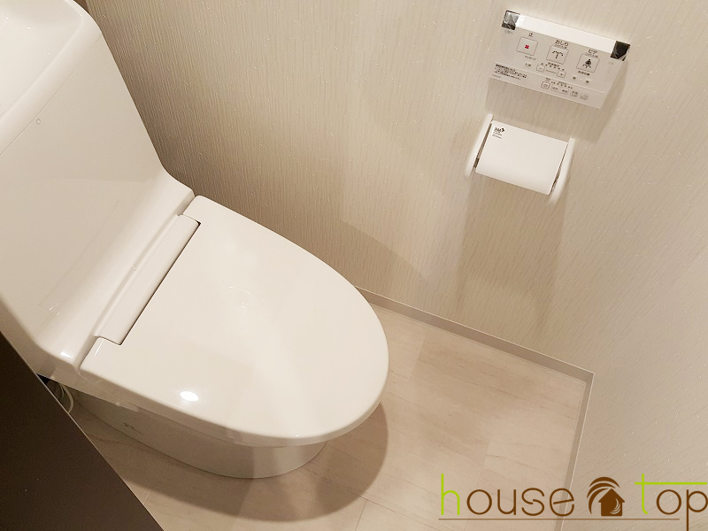 トイレ　ワイヤレス式のウォシュレット付き新品トイレ♪