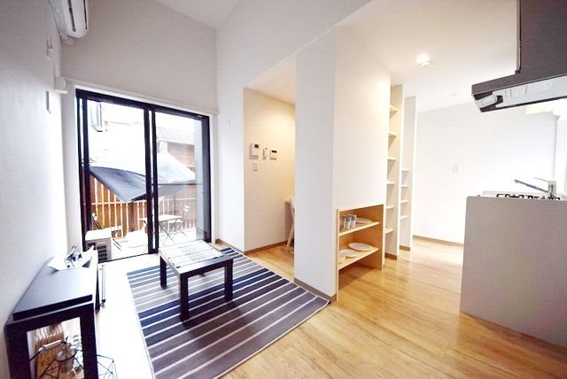 居室・リビング　★★天井の高い室内★★