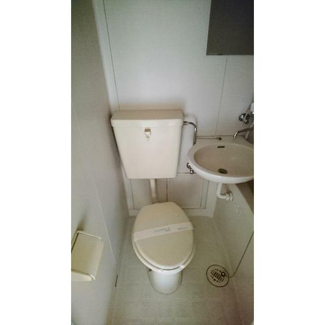 トイレ　※同仕様写真含む