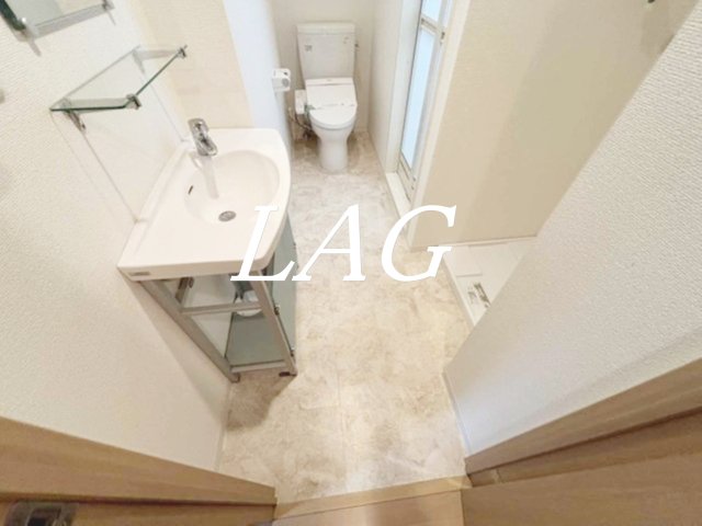 洗面設備　独立洗面台です。