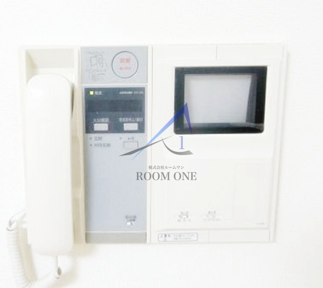 セキュリティ　モニター付きインターホンです。