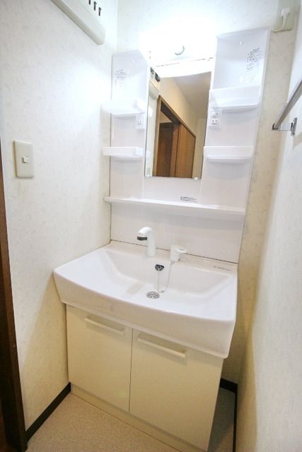 洗面設備　シャンプードレッサータイプ