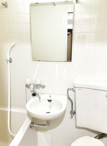 洗面設備　洗面台です。