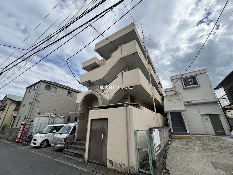 建物外観　リュミエ越谷のご紹介は住まいの窓口アソシエにお任せください。