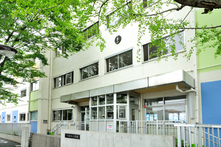 小学校　江戸川区立下鎌田小学校（小学校）まで396m