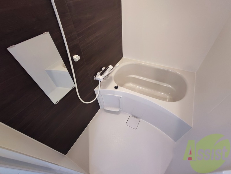 バス・シャワールーム　お風呂です。ゆっくりお風呂につかるのも体に良いですね～