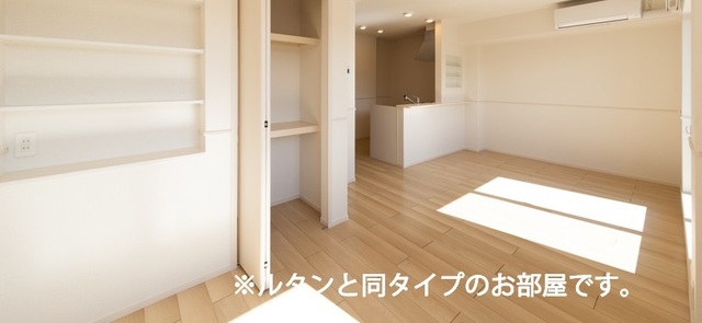 居室・リビング　リビング