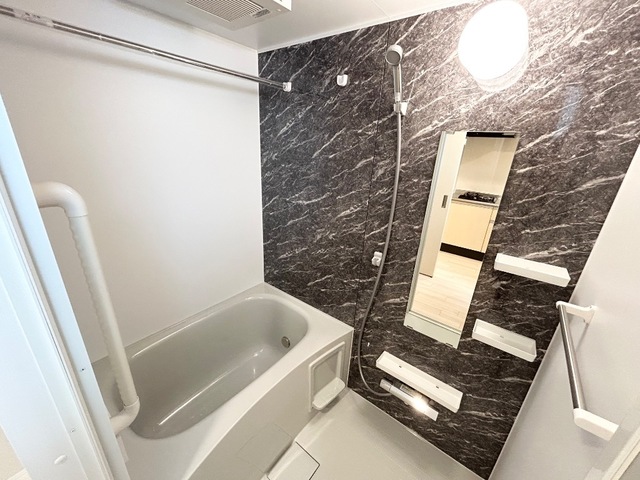 バス・シャワールーム　バス(イメージ)