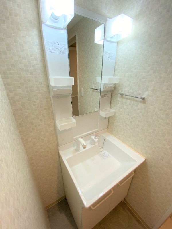 洗面設備　使いやすい洗面所です