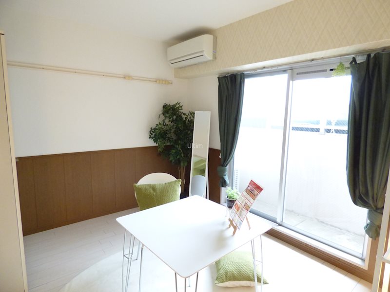 居室・リビング　別部屋のお写真です。ご参考までに！