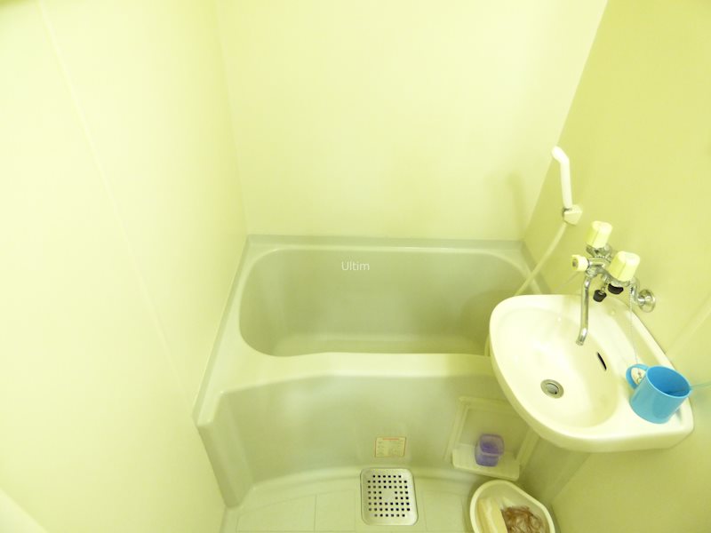 バス・シャワールーム　別部屋のお写真です。ご参考までに！