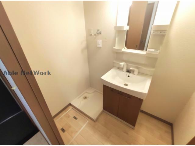 洗面設備　※同物件、別部屋の写真です