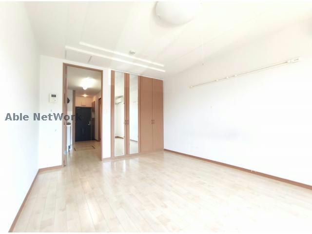 居室・リビング　※同物件、別部屋の写真です