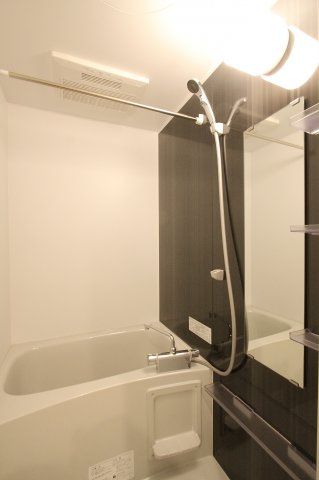 バス・シャワールーム　LAPis本駒込　文京区本駒込1