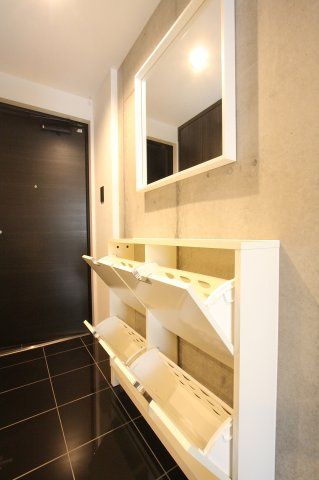 玄関　LAPis本駒込　文京区本駒込1