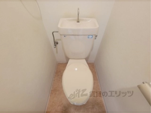 トイレ　給湯器