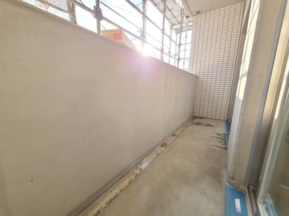 バルコニー　バルコニー