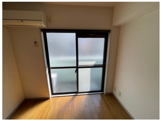 居室・リビング　ゆったり過ごせる居間です