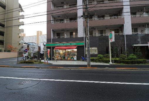 コンビニ　ローソンストア100墨田八広五丁目店（コンビニ）まで282m
