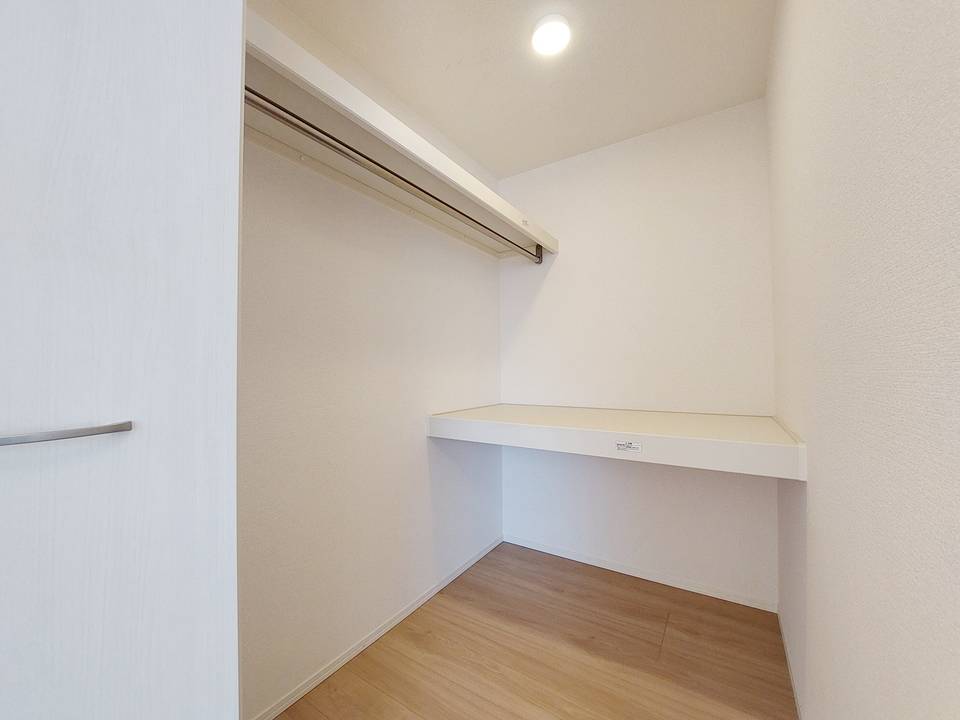 収納　ウォークインクローゼット