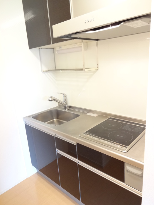 キッチン　※同タイプの部屋写真です