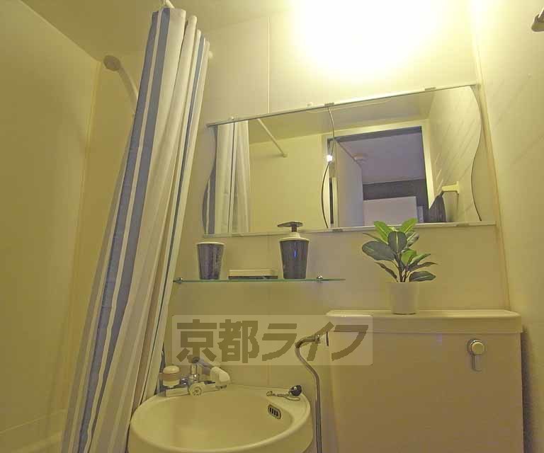 洗面設備　遊び心たっぷりのお部屋です！