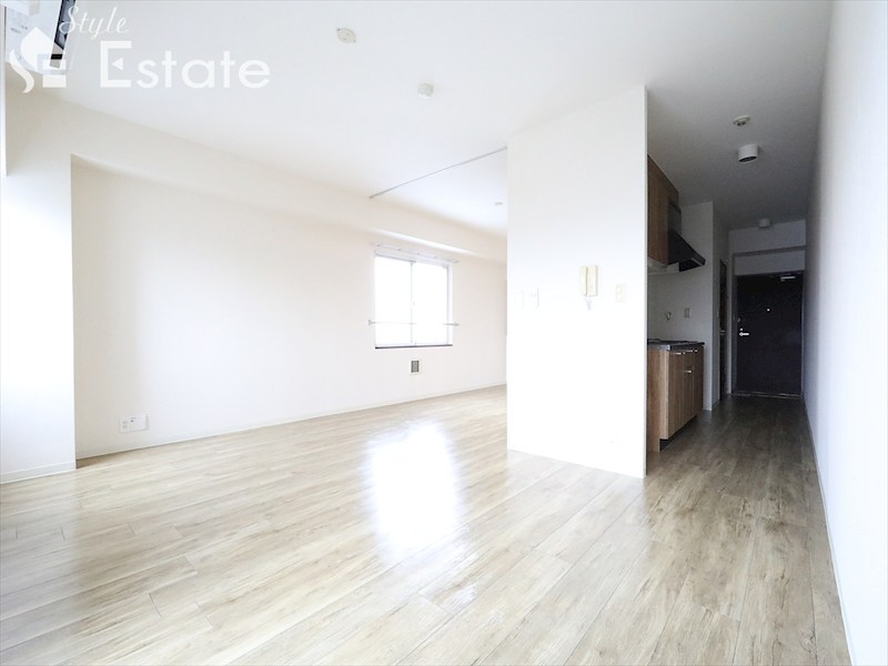 居室・リビング　内装