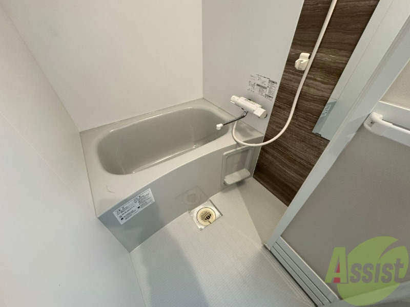 バス・シャワールーム　お風呂になります。一日の疲れを癒してくださいね。