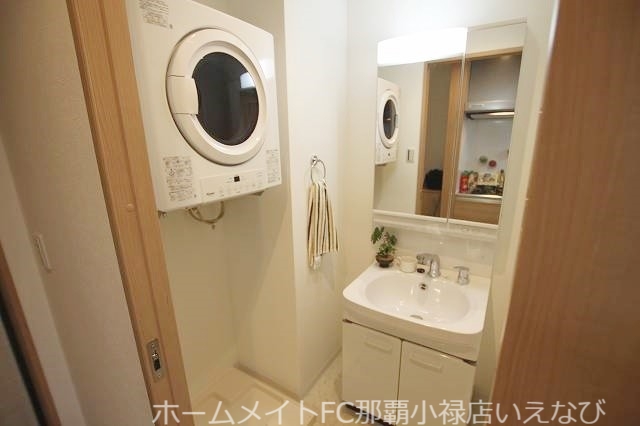 洗面設備　※別部屋・イメージ写真です