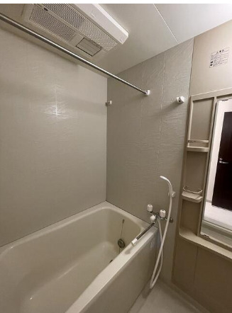 バス・シャワールーム　※別部屋の参考写真です。