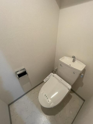 トイレ　※別部屋の参考写真です。