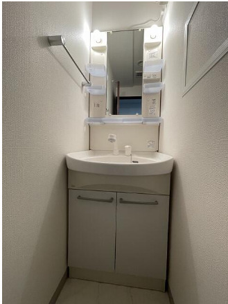 洗面設備　※別部屋の参考写真です。